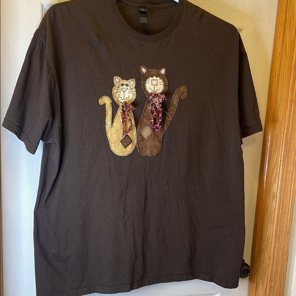 Gildan Tops - Gildan Brown Cat Apparel for Feline Lovers